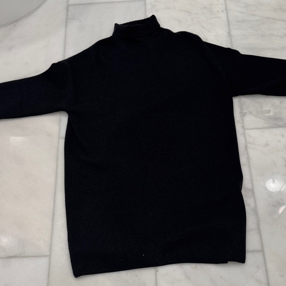 Pomander Place Black Long Sleeve Dress